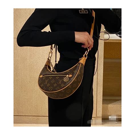 m81098 louis vuitton|Loop Monogram .